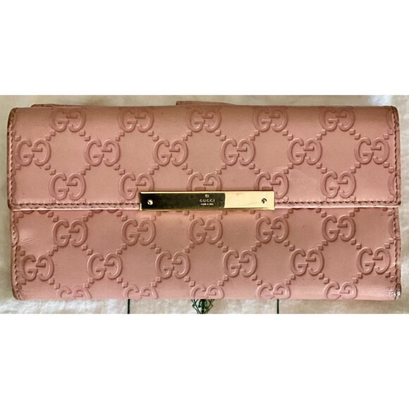 Gucci Pink Leather Wallet With Signature GG Pattern & Multiple Card Slots - Picture 1 of 9